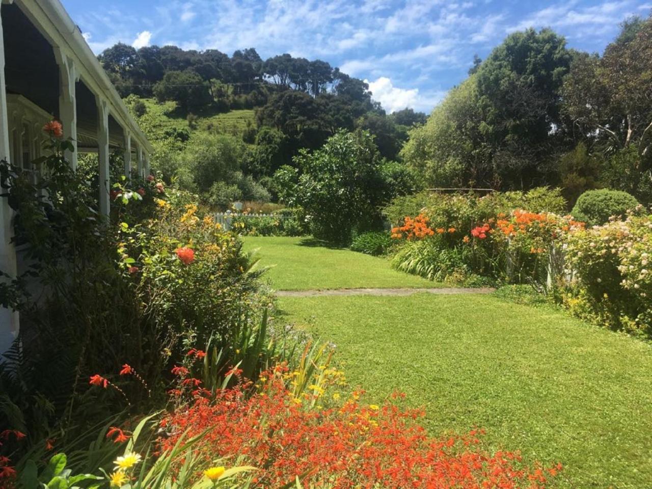 Halfmoon Cottage Akaroa Buitenkant foto